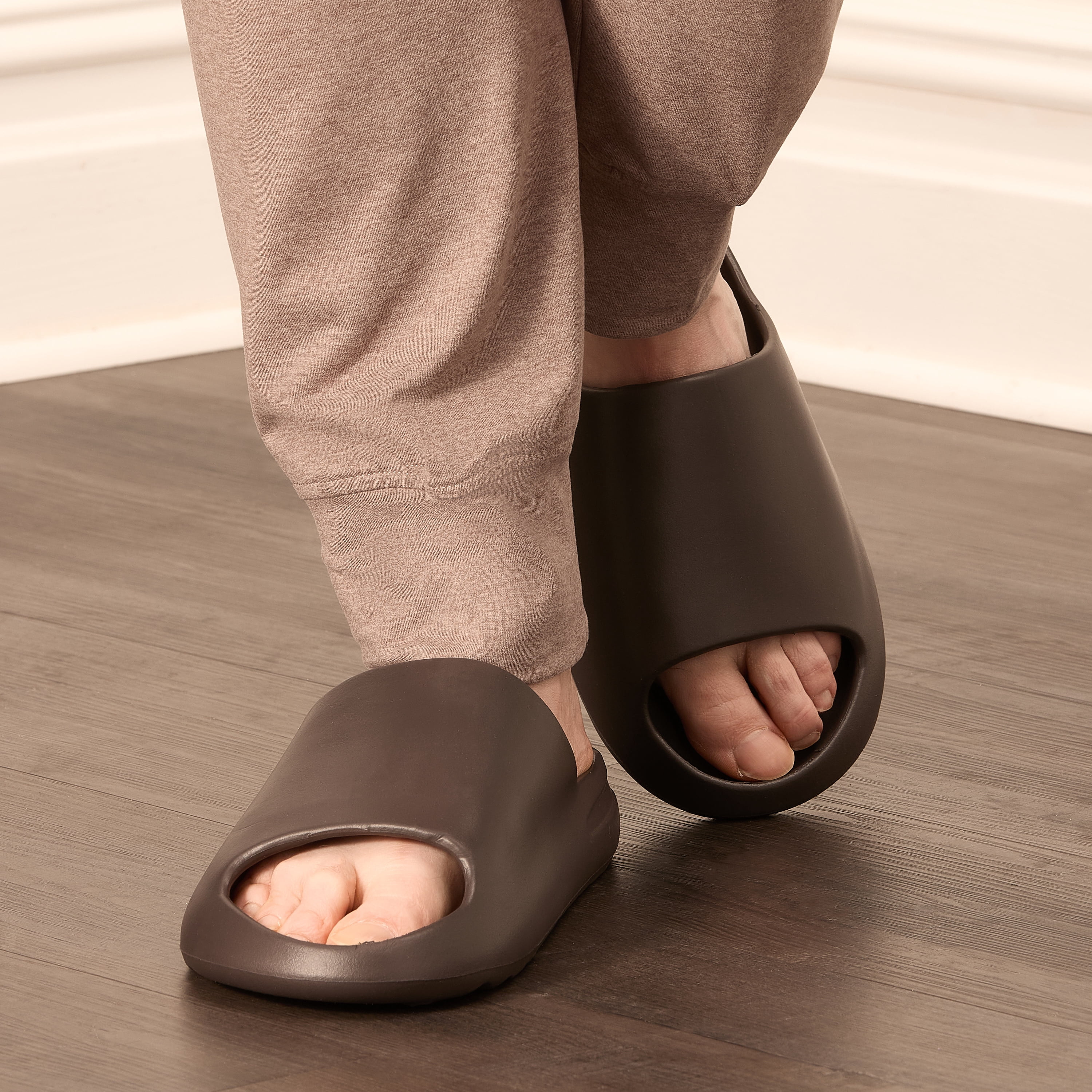 Fruit of the Loom Men's EVA comfort slides