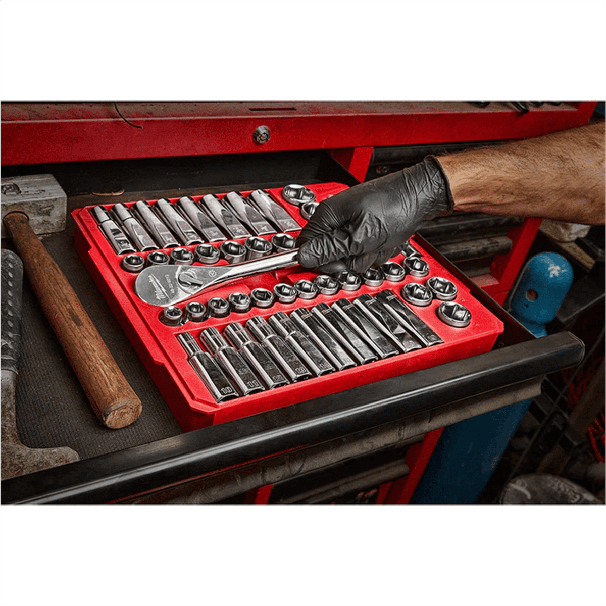 Milwaukee 48-22-9010 47 pc. 1/2" Socket Wrench Set (SAE & Metric)