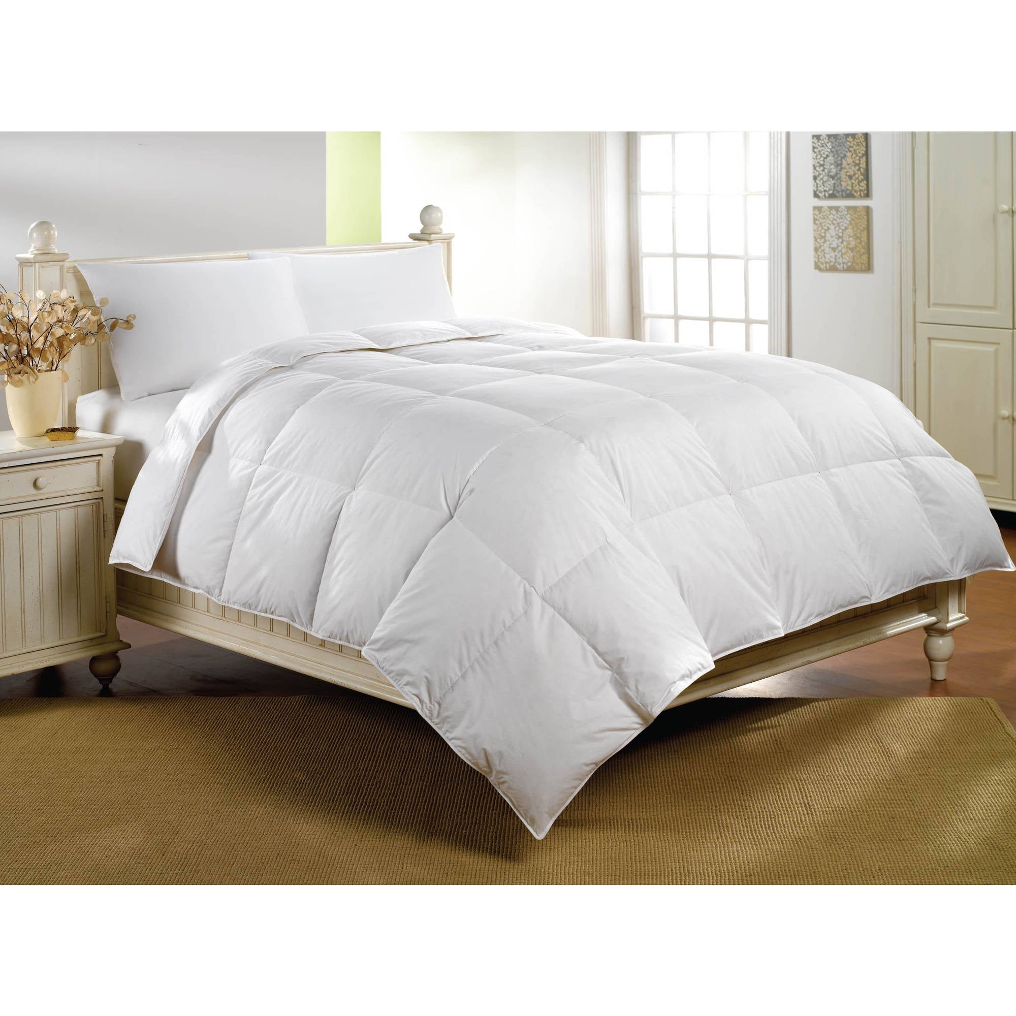 Queen Westex International 195406 Sleep Solutions Canadian White Down and Feather Comforter