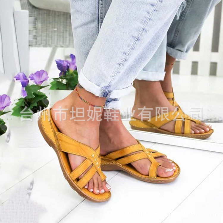 walmart womens sandals in store