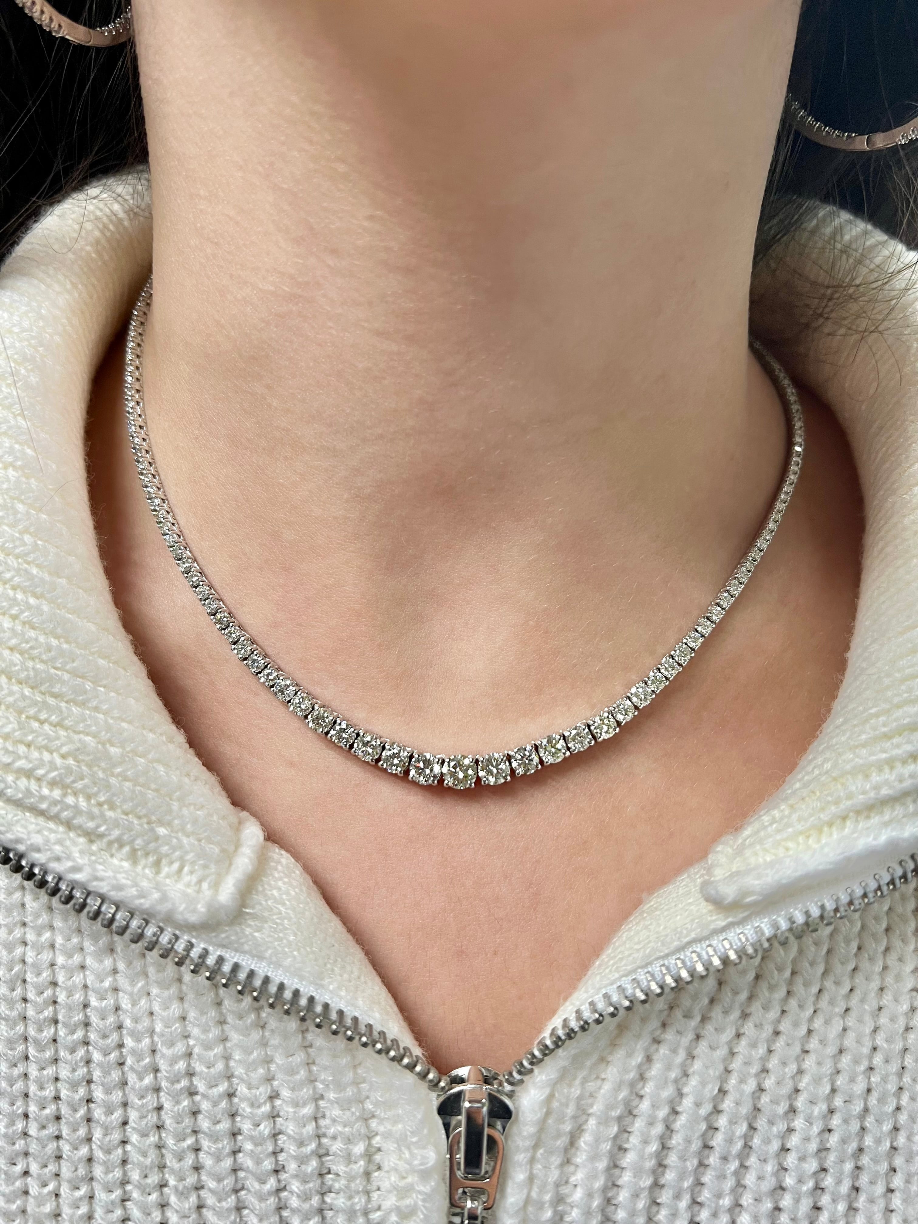 14k Yellow Gold 10 Carat Graduated Diamond Tennis Necklace Illusion Setting  For Sale at 1stDibs | 10 carat tennis necklace, illusion tennis necklace, 10  carat graduated diamond necklace