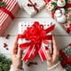 thumbnail image 5 of Adornos navideños, juego de 10 lazos transparentes dorados y rojo vino para decorar regalos de Navidad y fiestas. Lazo de plástico., 5 of 6