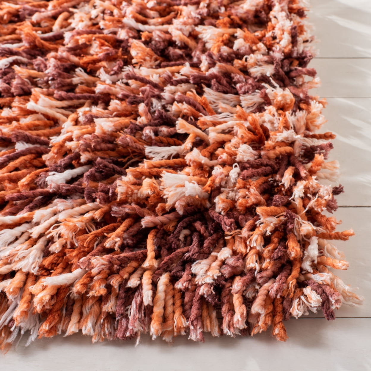 SAFAVIEH Rio Kynaston Solid Polyester Shag Area Rug, Rust/Ivory, 4' x 6'