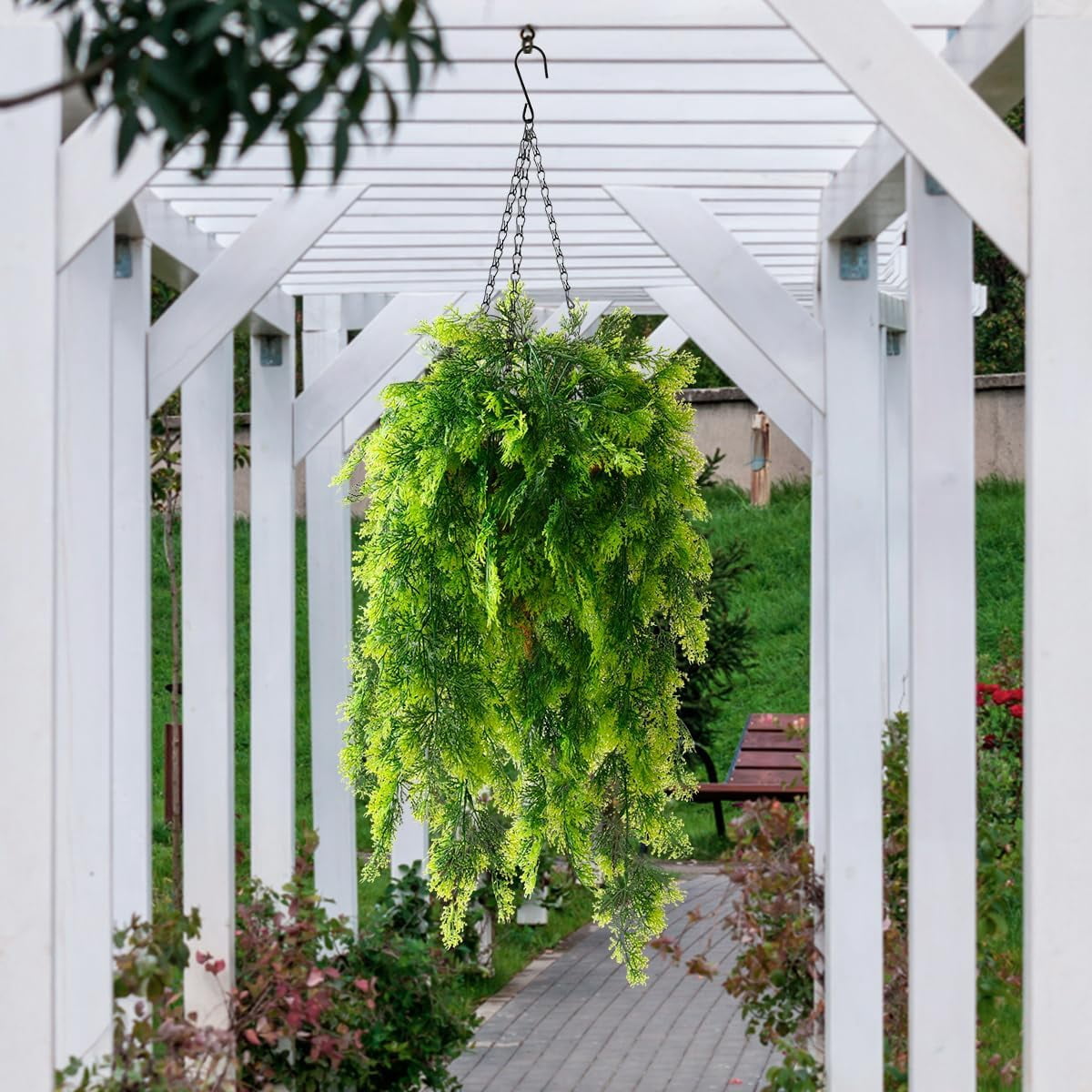 Artificial Hanging Plants in Basket Fake Hanging Eucalyptus with Coconut Lining Chain Palm Flowerpot Hanging Plant Outdoor UV Resistant Plastic Plants(Eucalyptus)