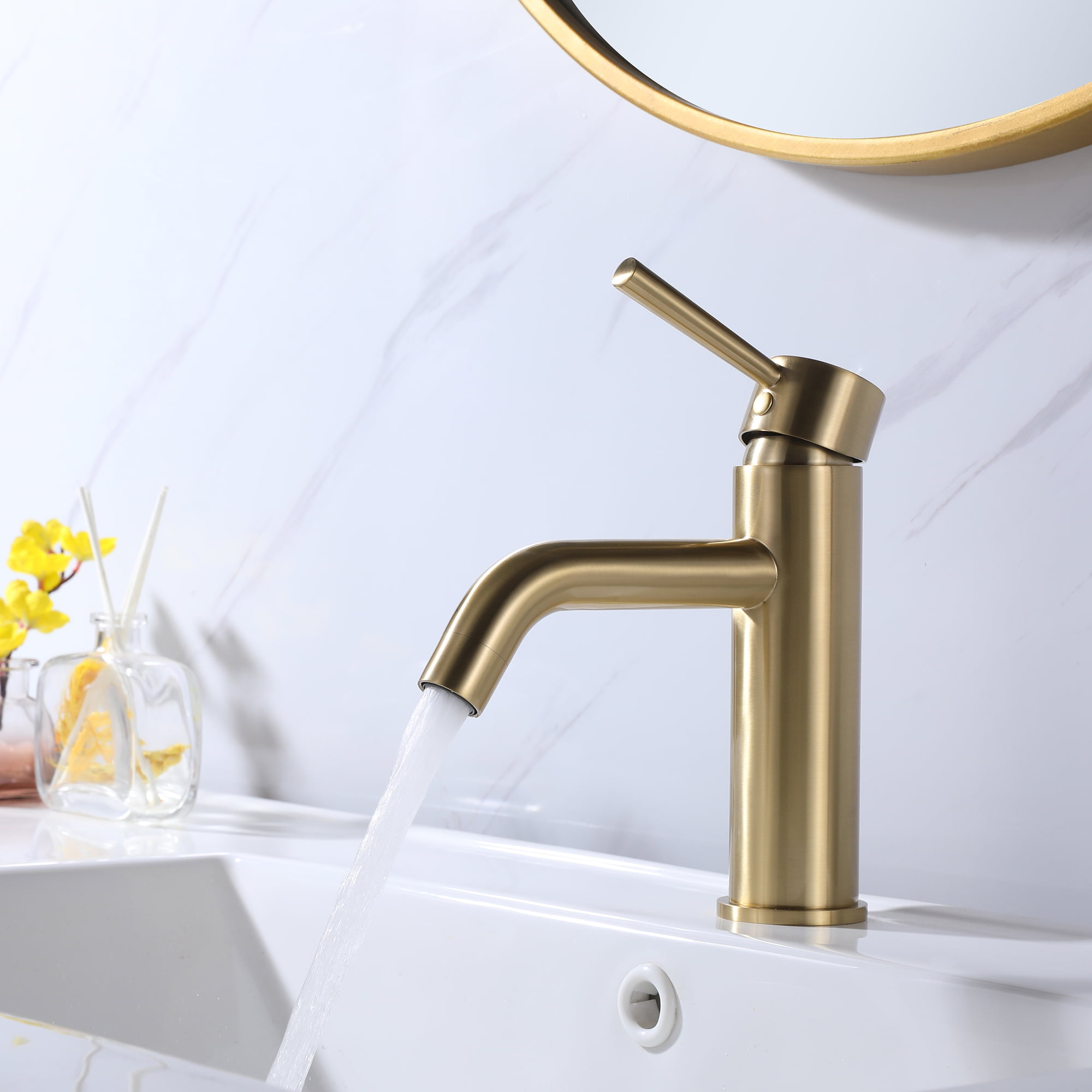 Single Hole Bathroom Sink Faucet, Lever Handle Solid Brass Basin Faucet