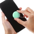thumbnail image 4 of unbranded 12Ud Toallitas Limpiadoras Para Pantalla De Móvil Macaron Con Decorativo Y Colgante, 4 of 8