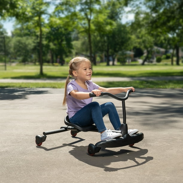 Radio Flyer Stingray, Caster Scooter Ride-On for Kids with Handles