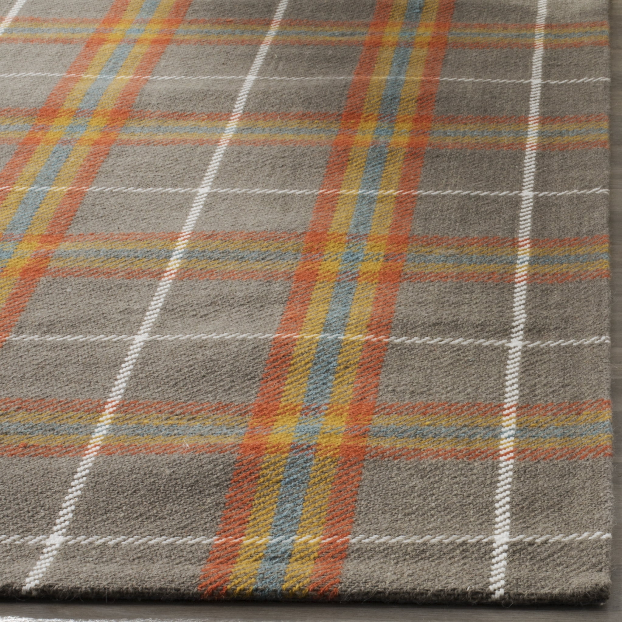 SAFAVIEH Marbella Giselle Checkered Area Rug, Multi, 3' x 5'