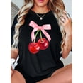 thumbnail image 1 of Camiseta con estampado de cereza y lazo para mujer, cuello redondo informal, punto de algodón, elasticidad media, opaca, lavable a máquina, manga corta para primavera y verano. Para adultos, hombres y, 1 of 5