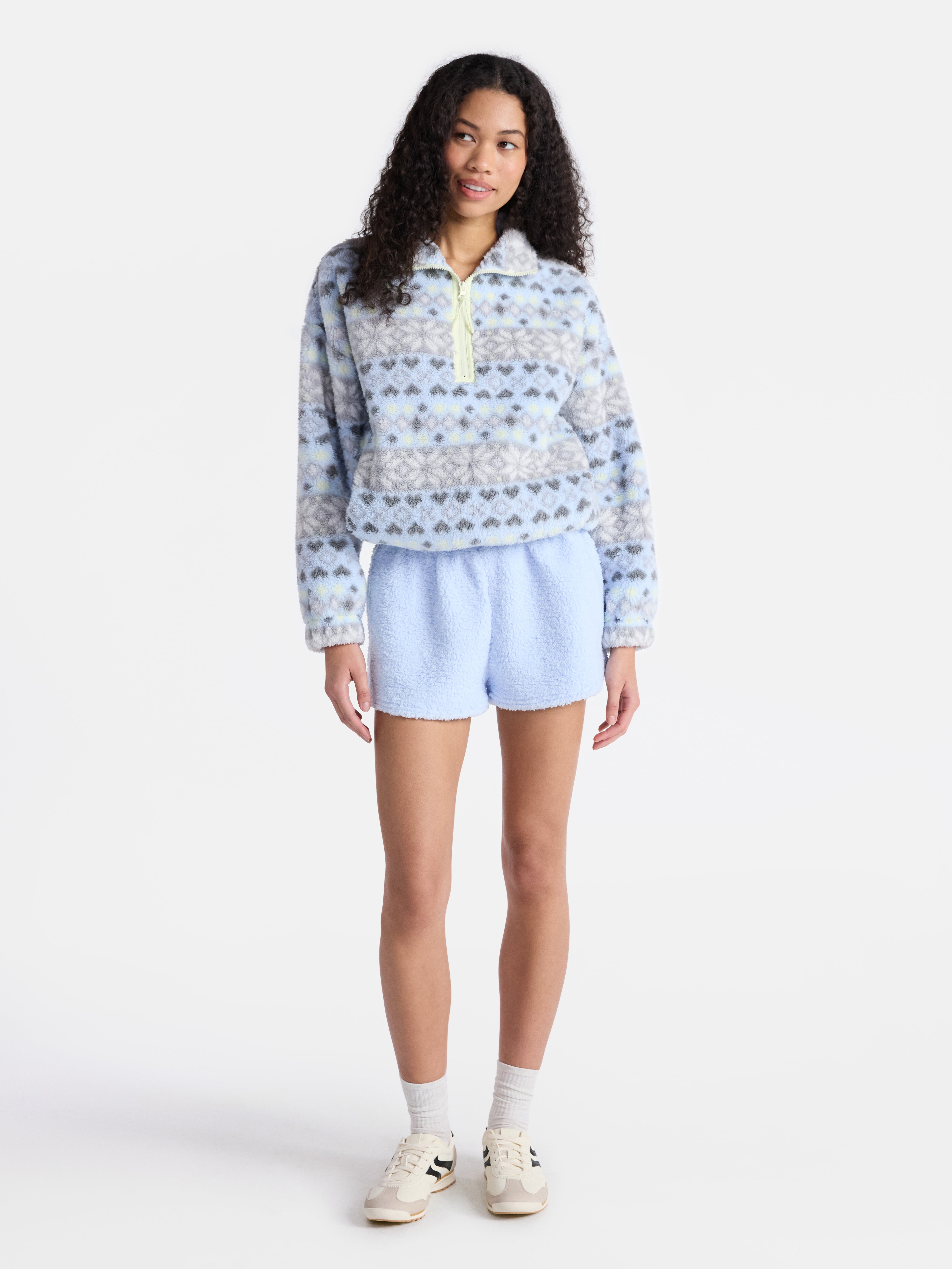 No Boundaries Plush Half-Zip Pullover, Women's and Plus - Walmart.com