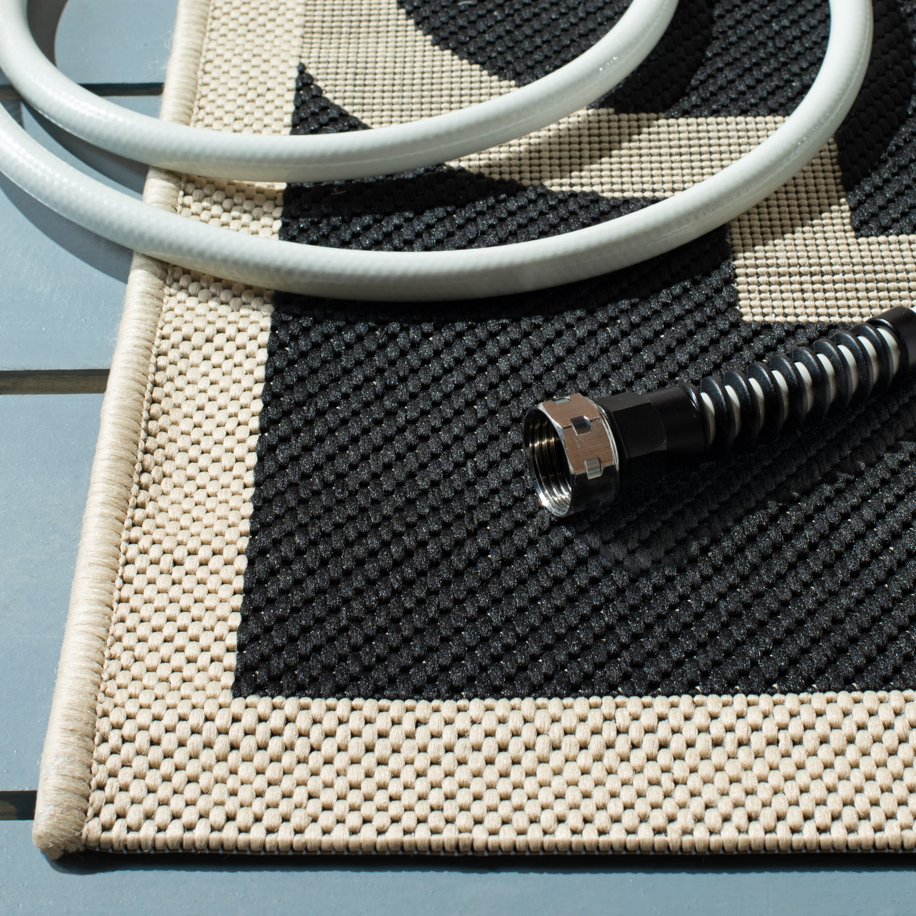 Safavieh Courtyard Becky Geometric Indoor/Outdoor Area Rug, Black/Beige, 6'7" x 6'7" Square