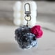 thumbnail image 5 of Llavero de hámster tejido a mano | Llavero de peluche para mochila o bolso | Lindo regalo de muñeco de roedor tejido para amantes de las mascotas, amigos y coleccionistas, 5 of 5