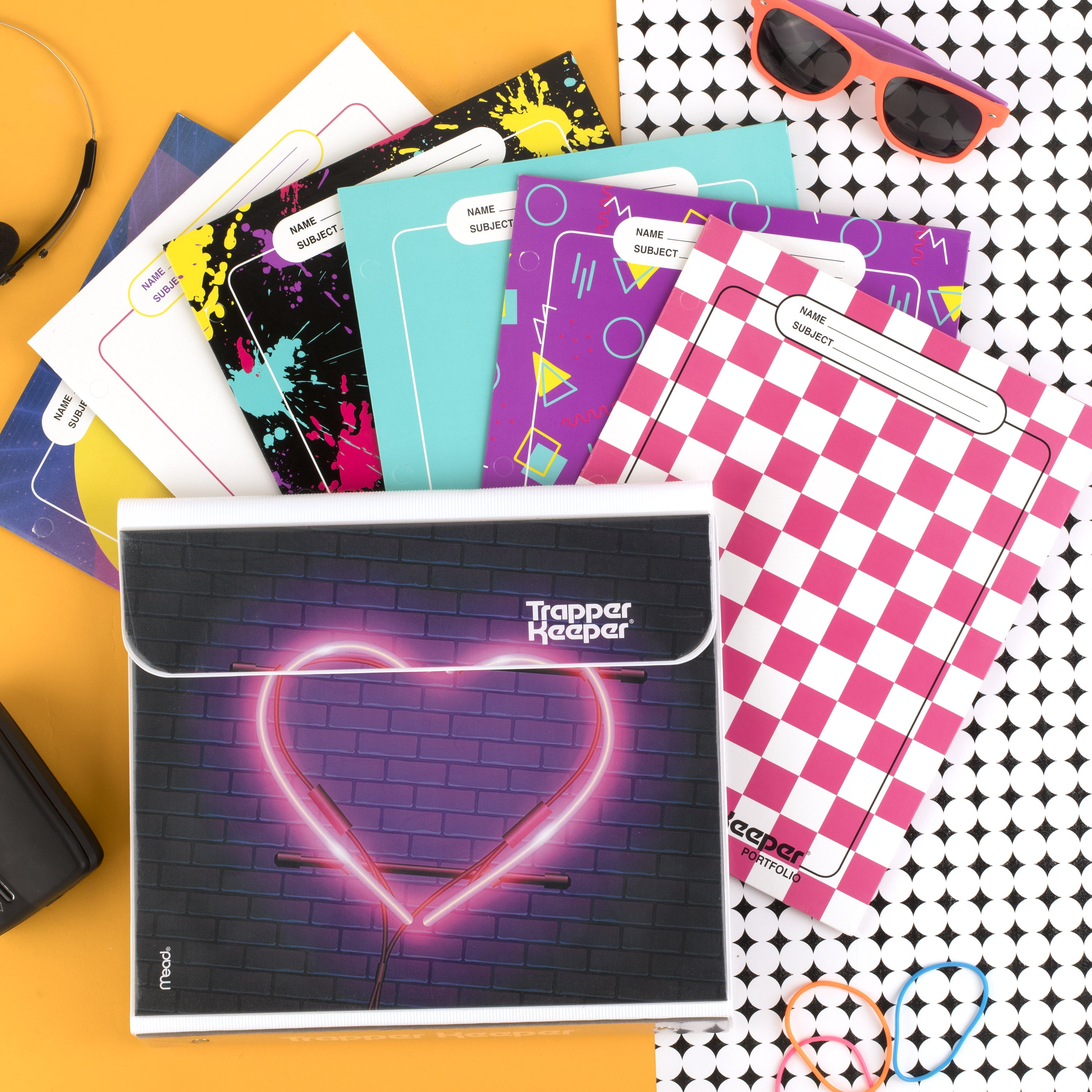 Mead Trapper Keeper Binder Bundle, 1" Round Rings, Heart, 6 Bonus