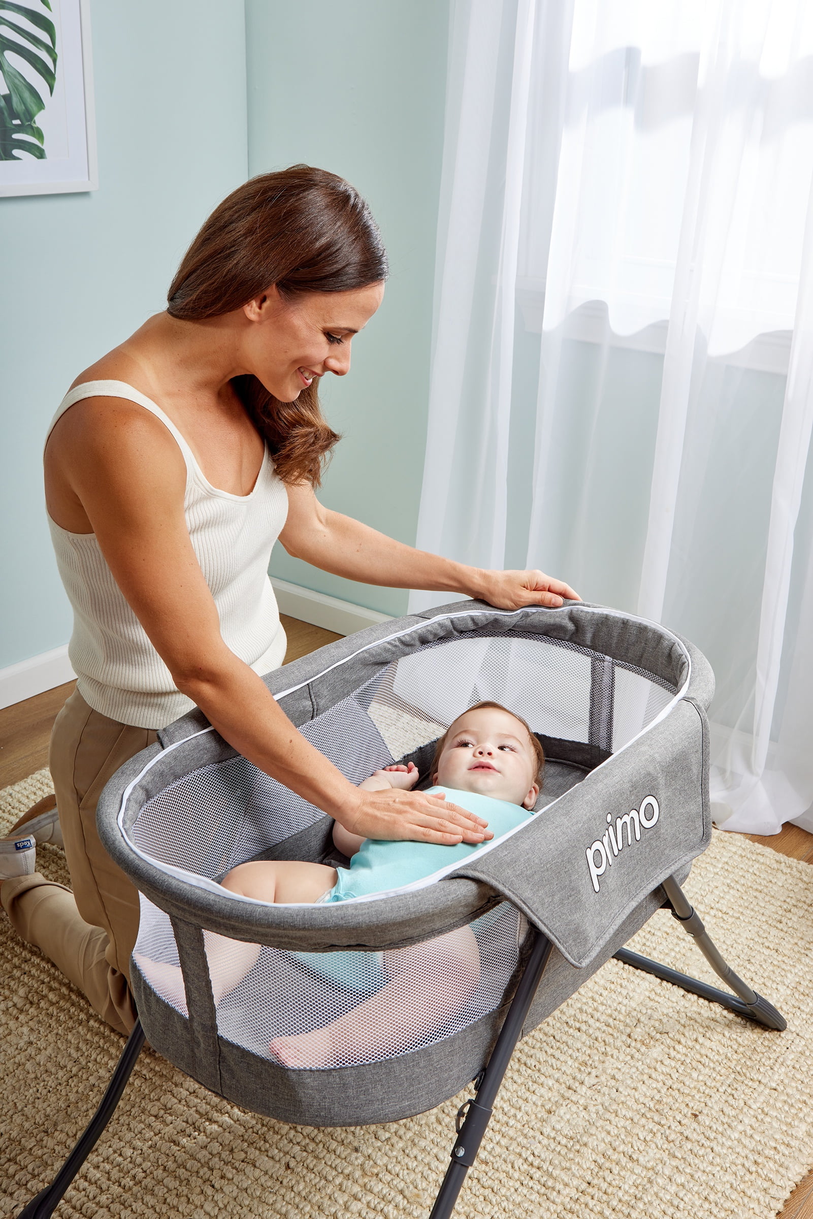 Cocoon Deluxe Folding Indoor & Outdoor Travel Bassinet