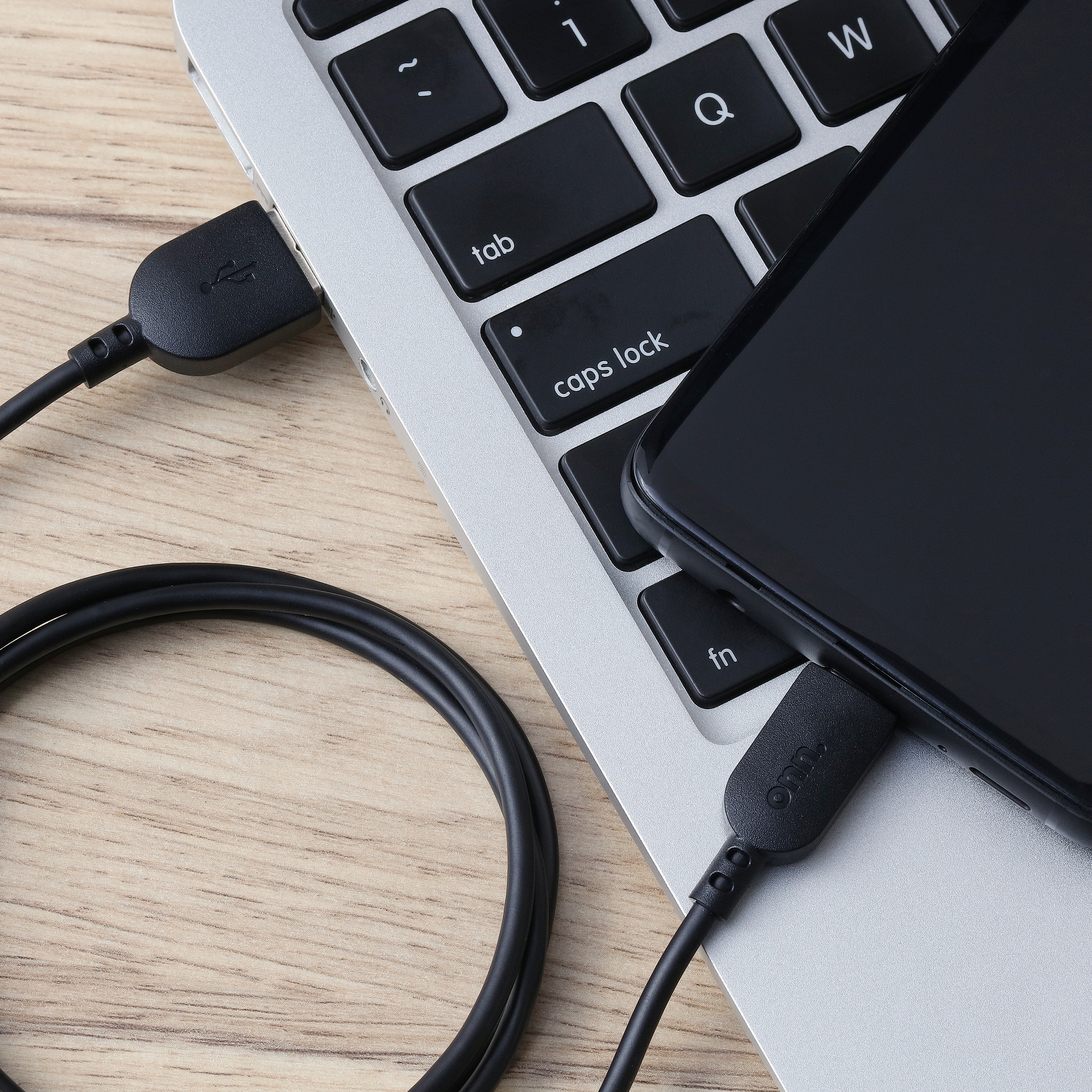 onn. 6' USB-C to USB Cable, Black