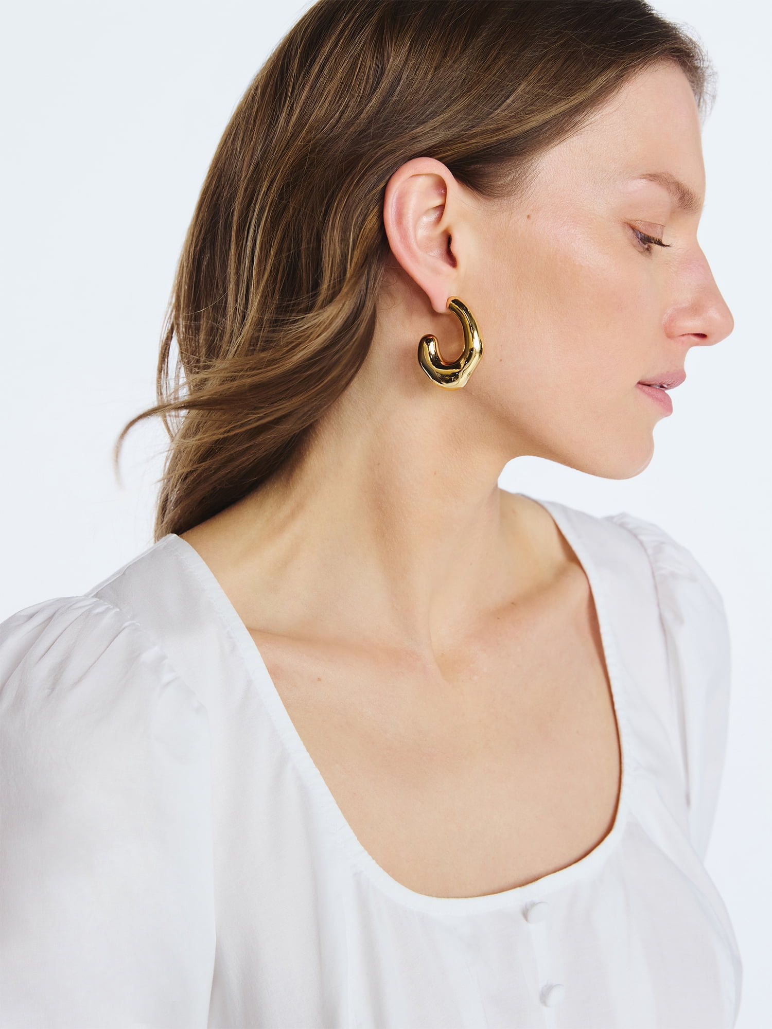 Scoop Women's Gold Tone Abstract Open Hoop Earrings, 1 Pair