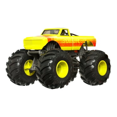 Hot Wheels Monster Trucks Roarin' Wreckers, 1:43 Scale Bone Shaker Toy 