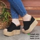 thumbnail image 1 of Plataformade Dama Chic Shoes 4892 Talla 23 Chic Shoes Modelo 4892 Talla 23, 1 of 1