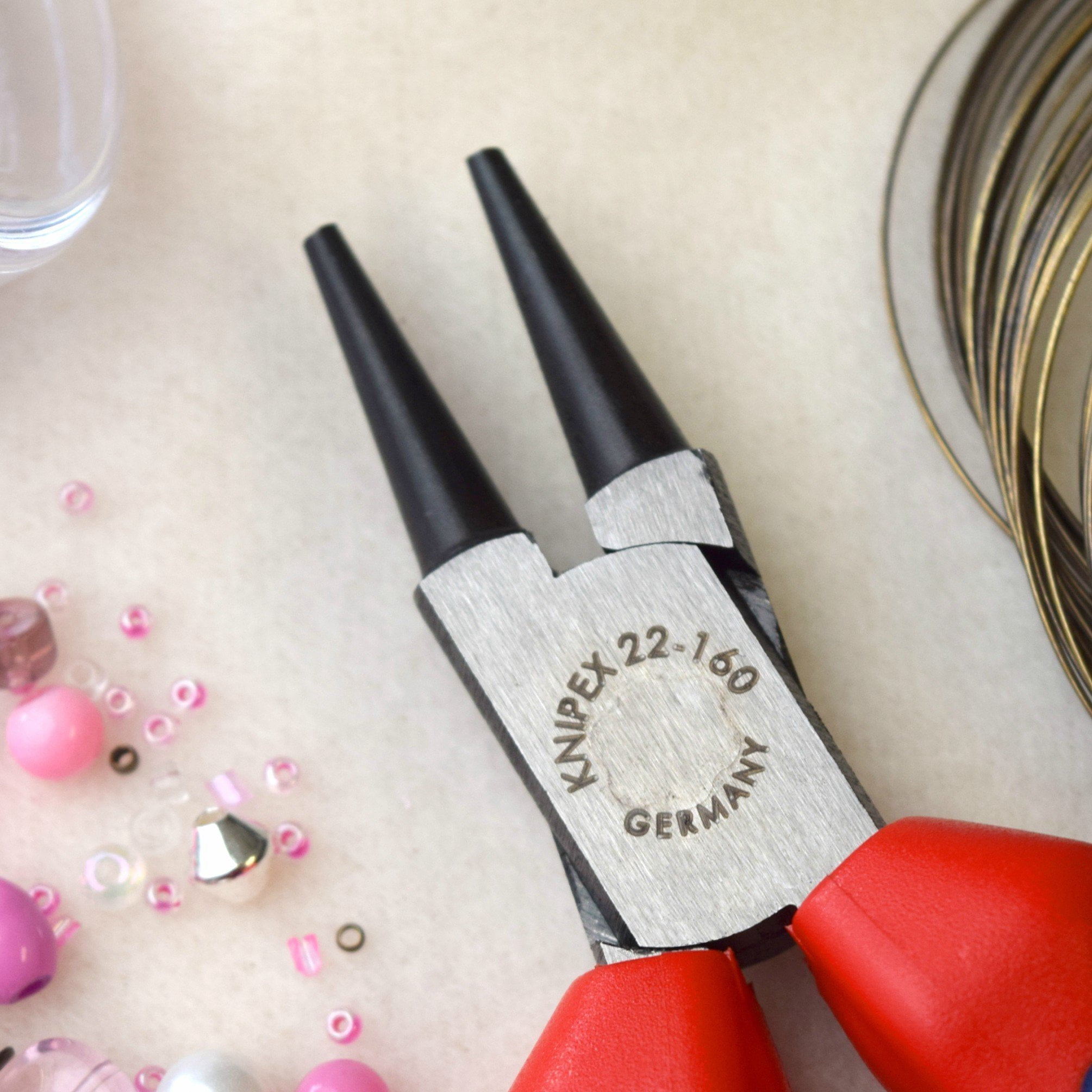 Knipex 5" Round Nose Pliers - Plastic Grip