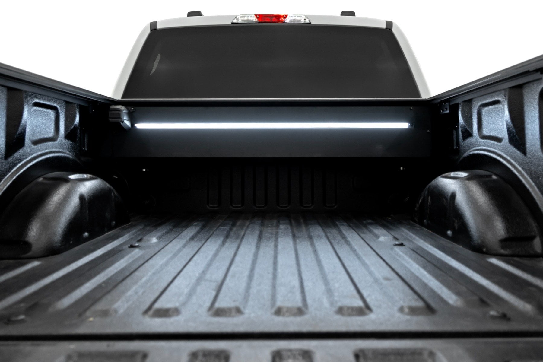Rough Country Powered Retractable Bed Cover for 15-25 Ford F-150 | 5'7- 51509550