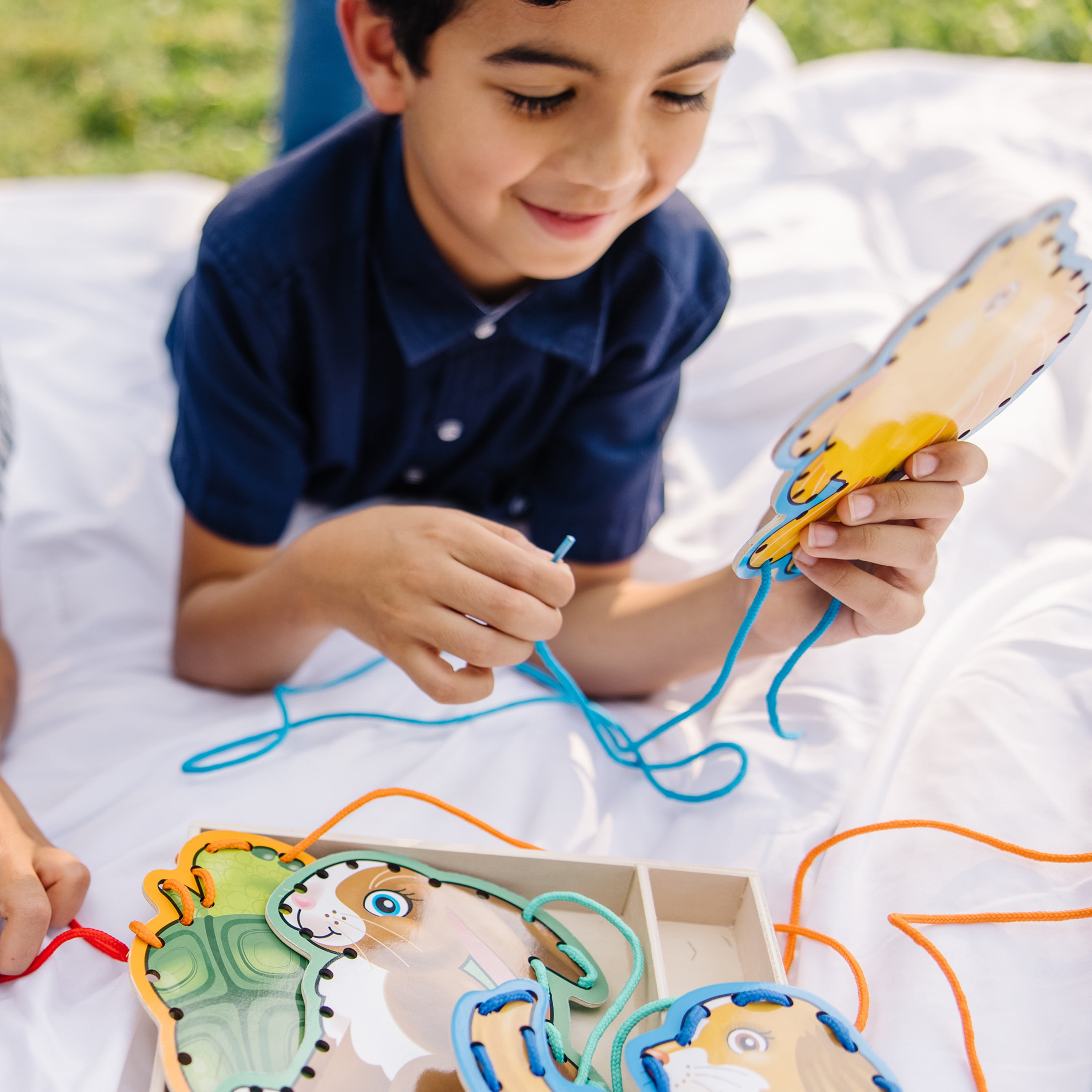 Melissa & doug lace and trace activity set deals