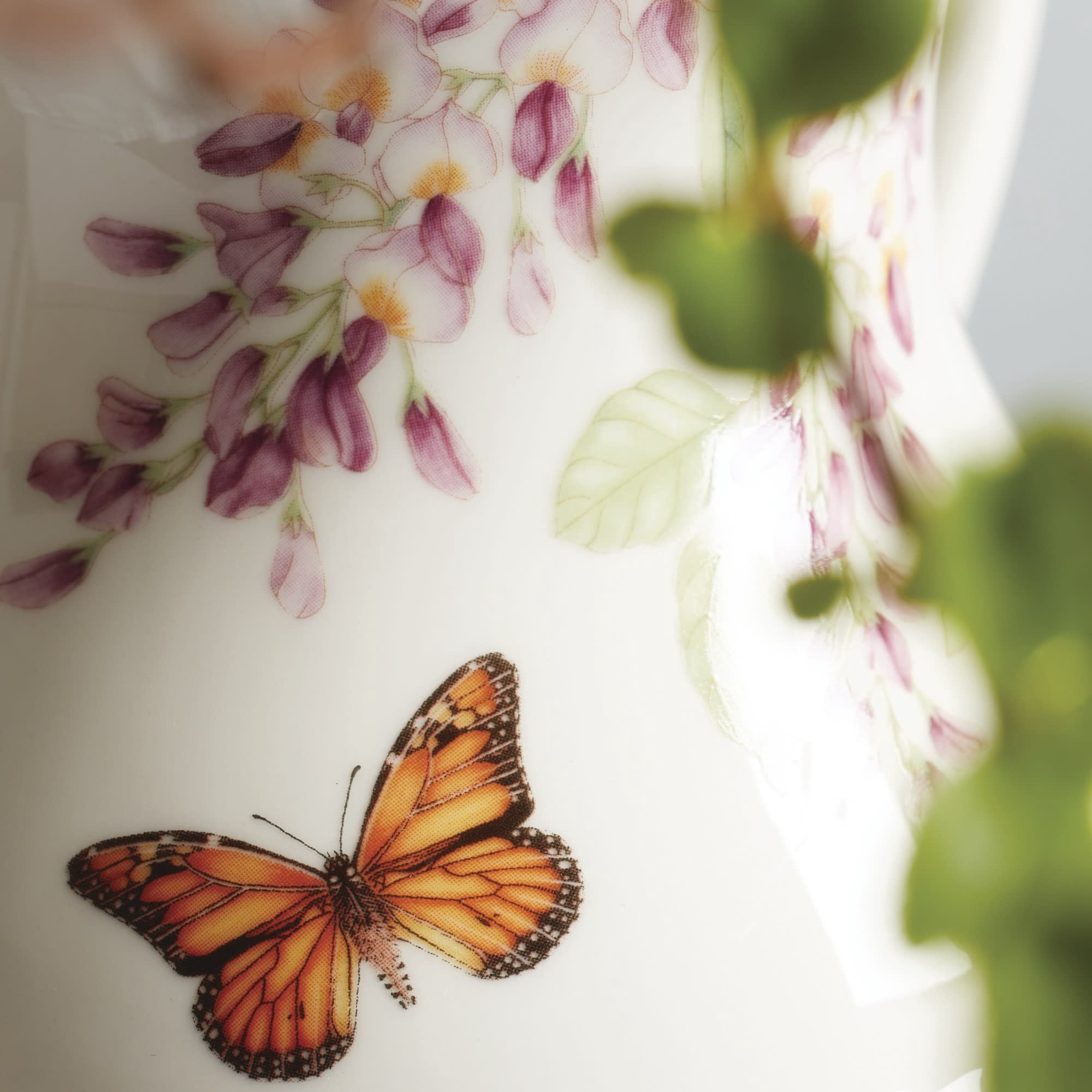 Lenox Butterfly Meadow White 1.9 qt Floral Porcelain Pitcher