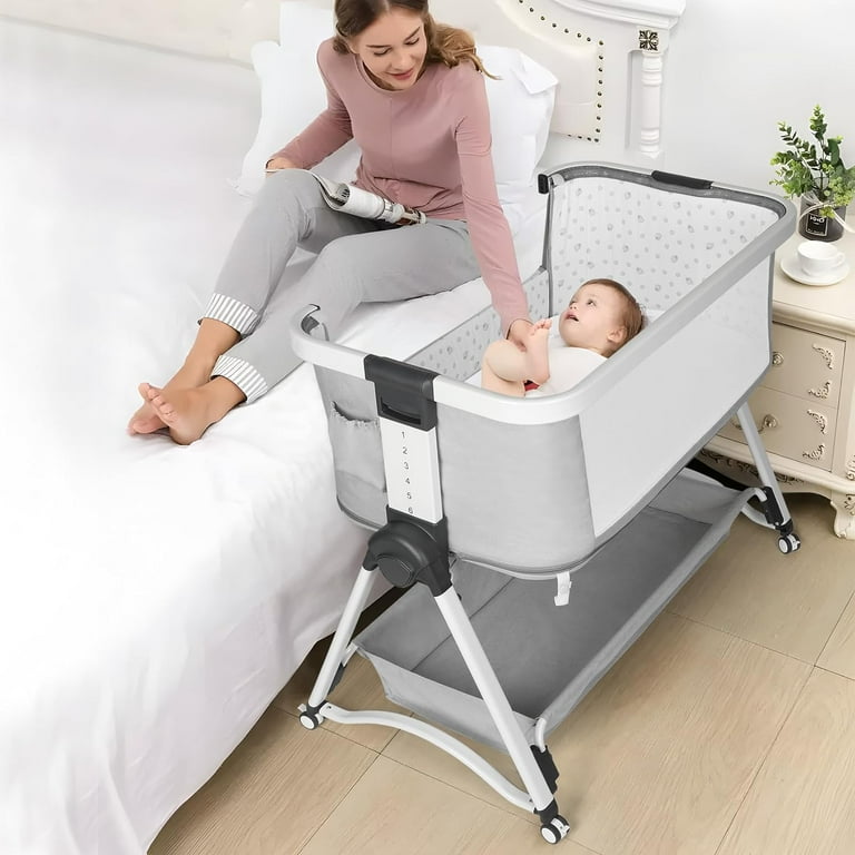 Cowiewie 3 in 1 Baby Bassinet Bedside Sleeper Playpen Cradle 6 Height Adjustable Portable Travel Cot with Wheels for Newborns Infants 0 18 Months