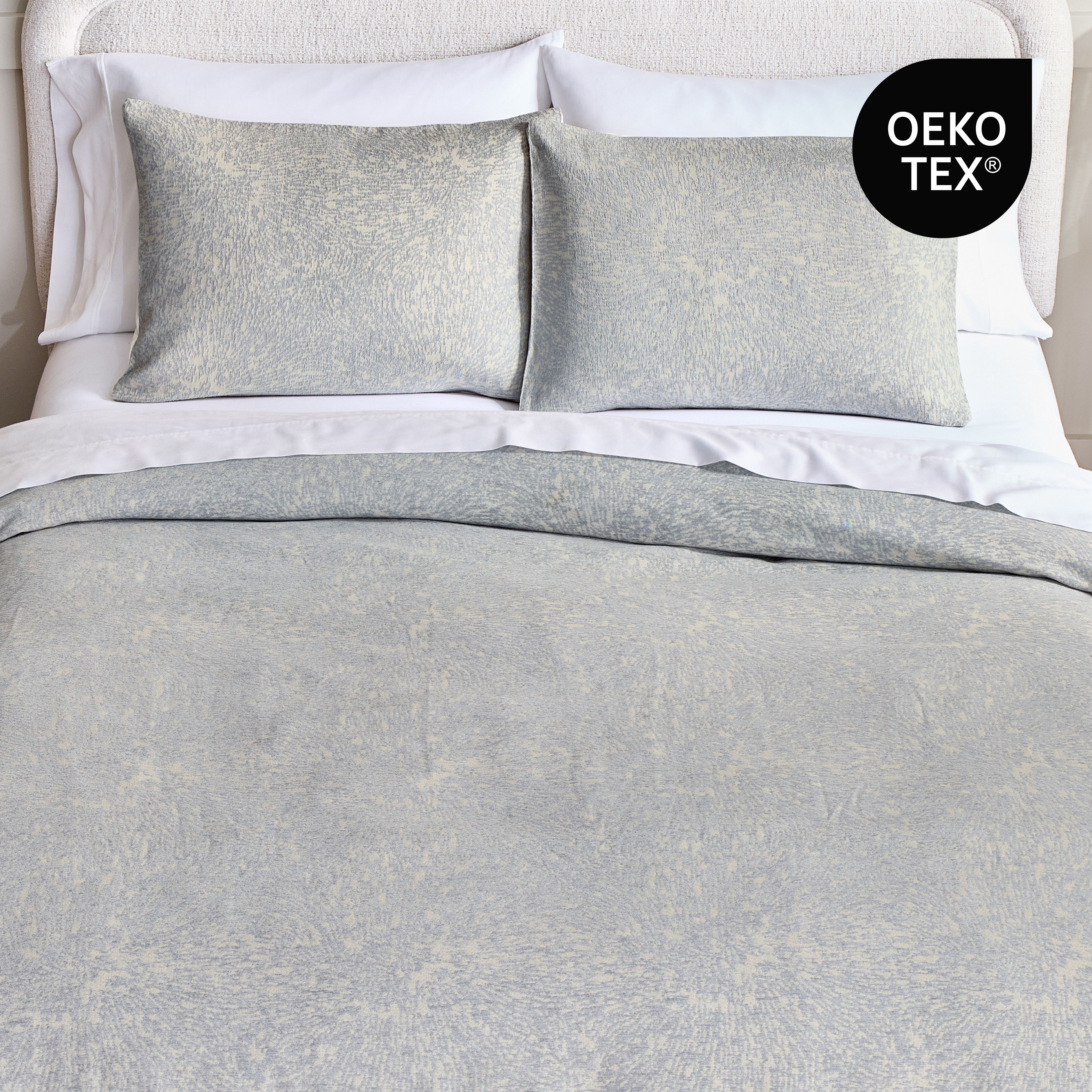 Better Homes & Gardens King Comforter Set, Heavy Weight Warmth, 3-Piece, Grey Chenille