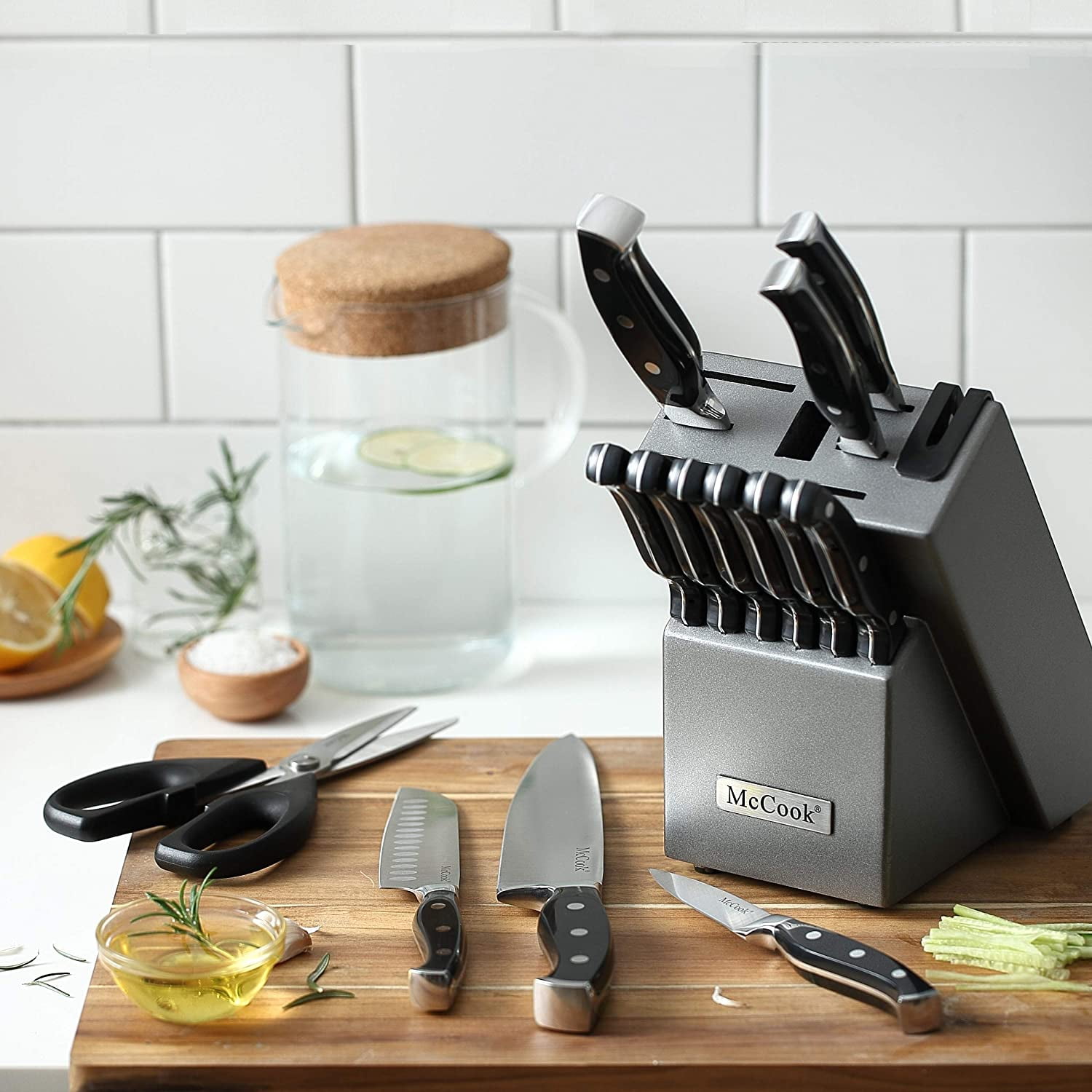 McCook MC23A 15Pieces Kitchen Knife Block Set Cutlery Knife Set with  Built-in Sharpener