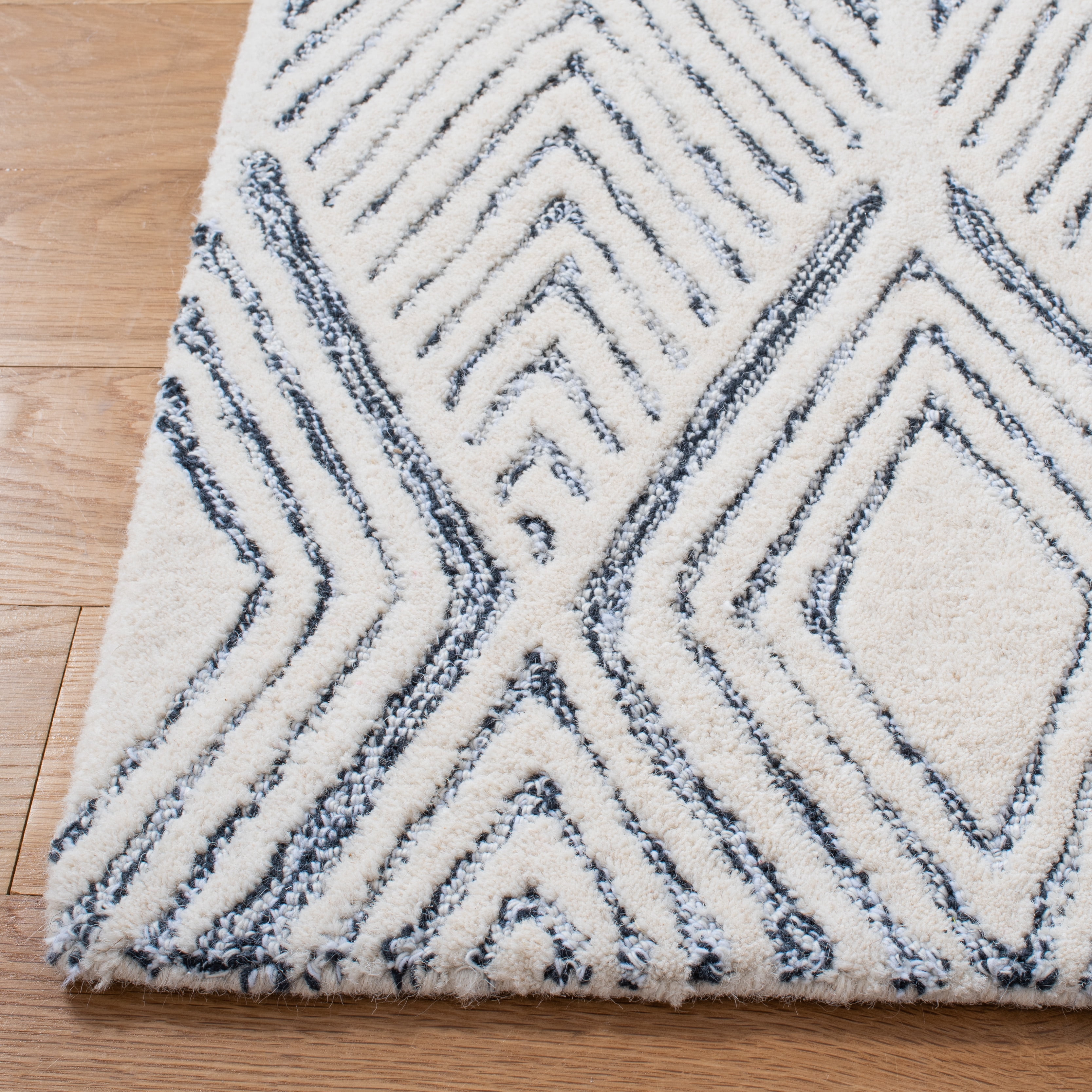 SAFAVIEH Abstract Jeneka Geometric Runner Rug, Ivory/Charcoal, 2'3" x 8'