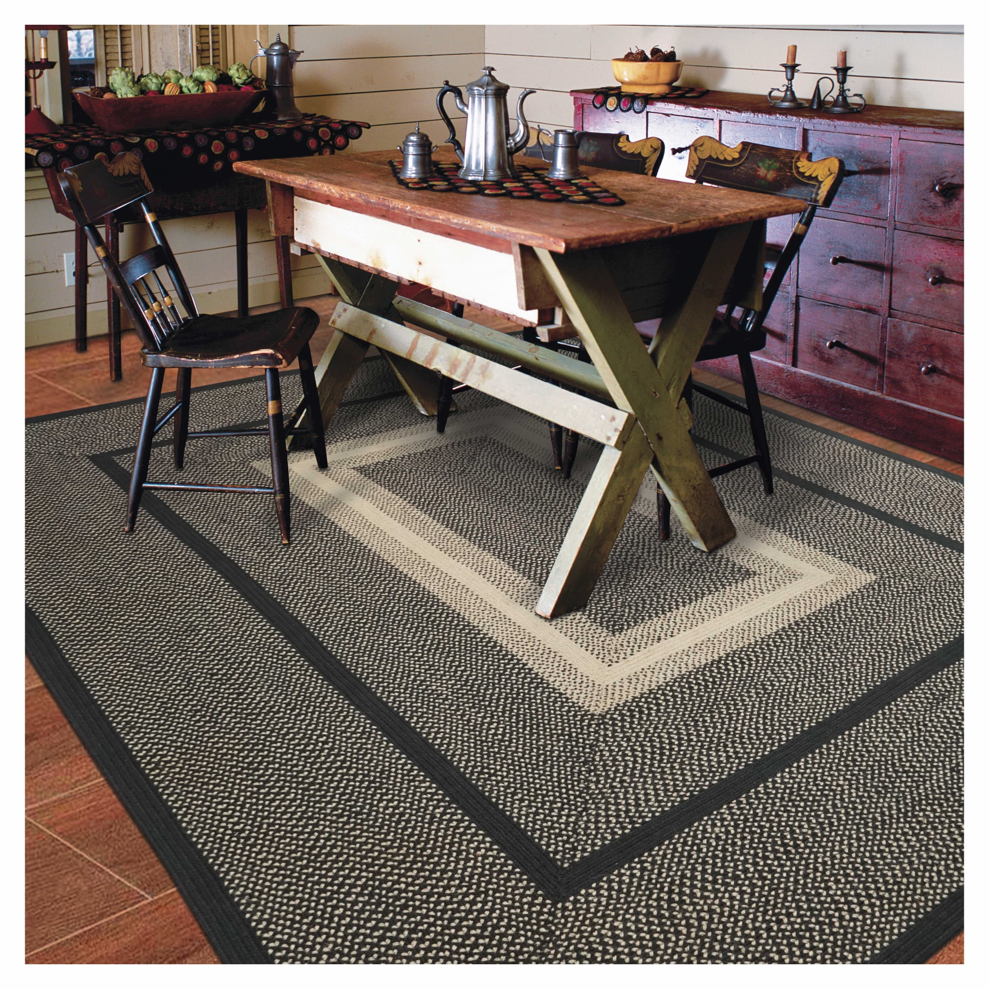 Homespice Manchester Black And Tan Braided Rugs 5x8' Perfect for Your