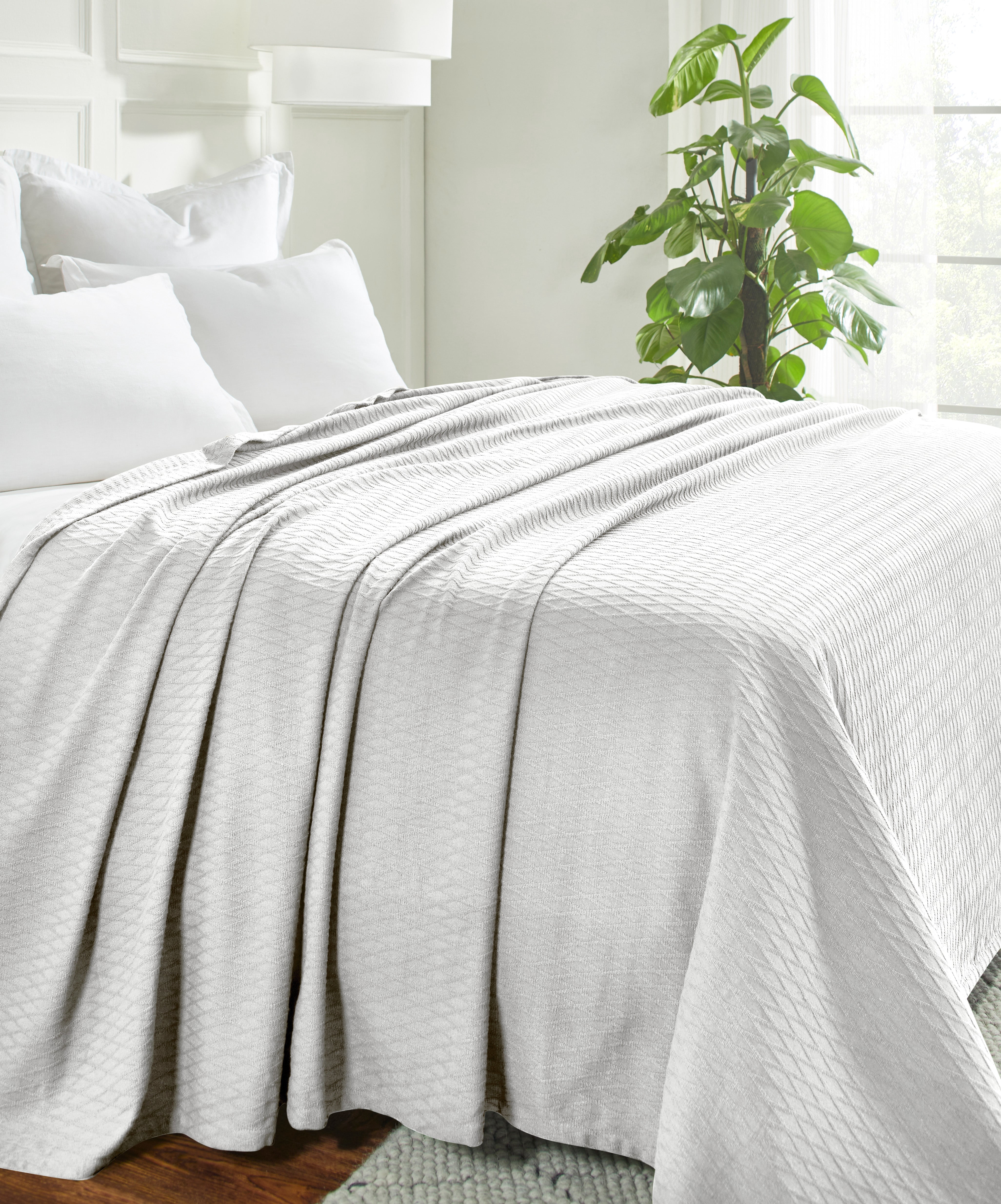 Superior Diamond Weave Cotton Blanket All Season Bed Blankets, King, Platinum