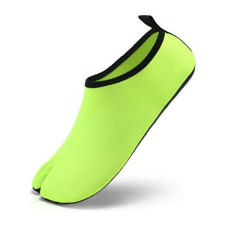 

Breathable Men Casual Shoes Summer Lightweight Couple Water Shoes Non-slip Women s Toe Shoes Outdoor Soft Sneakers Non-Leather