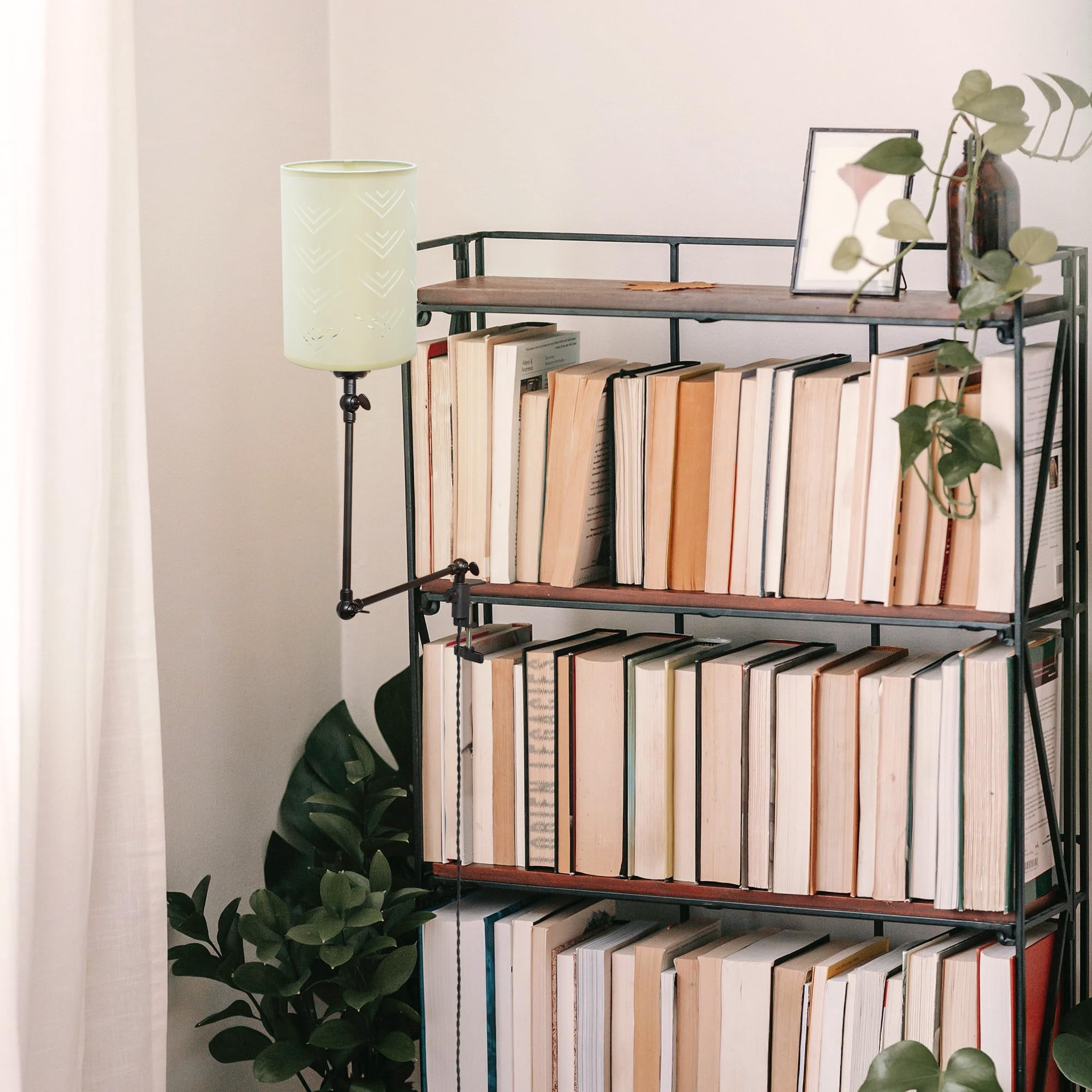 Kiven Dimmable Clip-on Desk Lamp, 1-Light Beige Fabric Nightstand Lamp with Flexible Arm, 8.2FT Plug in Cord, Decorative Clamp Lamp for Office Home Bookshelf Bedside E26 Sokcet DZ0285-1