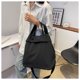 thumbnail image 1 of Bolso bandolera de nailon de gran capacidad para mujer, bolso deportivo (negro), 1 of 6