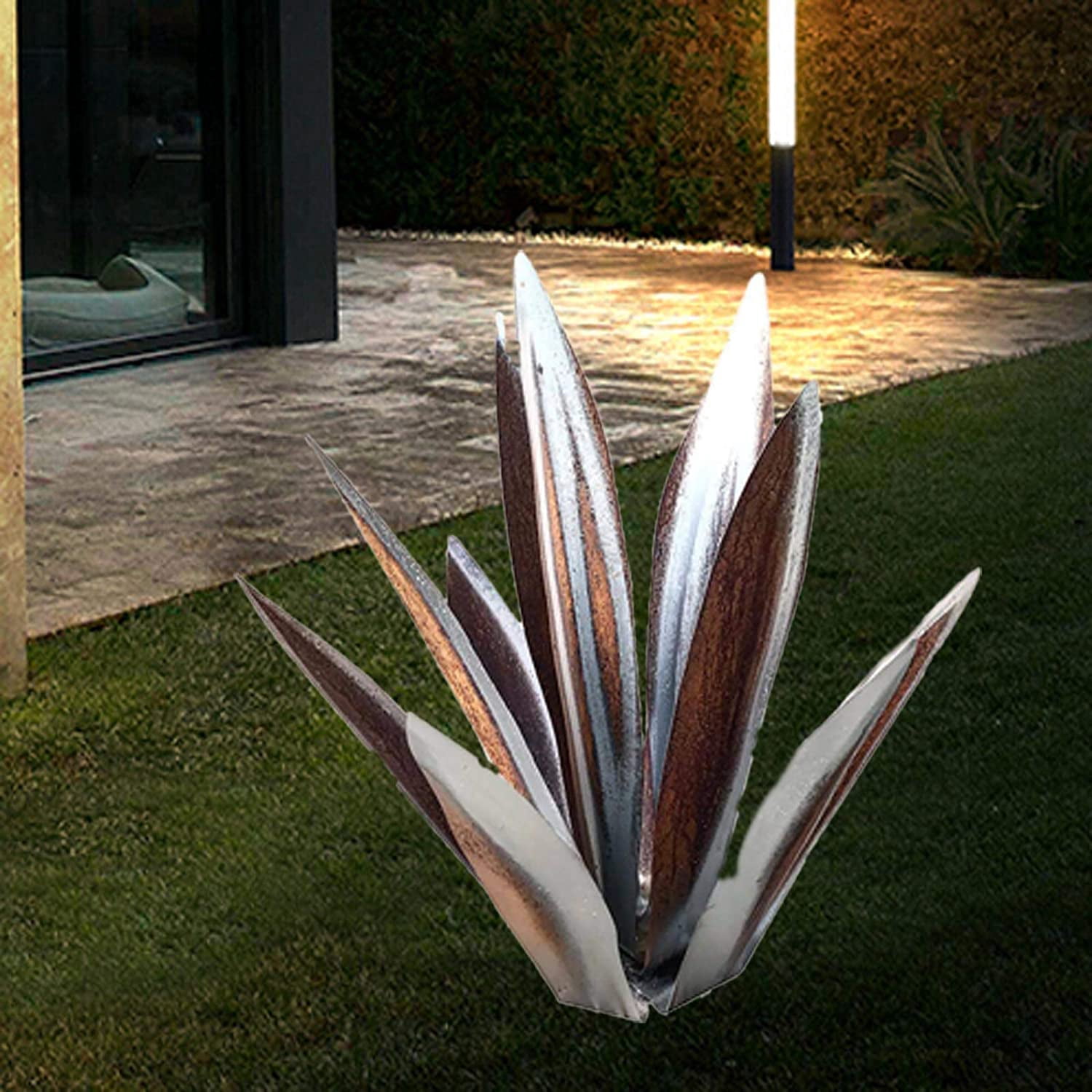Rungungde 25“ Tequila Rustic Art Sculpture, DIY Metal Agave Plant Outdoor Garden Statue Decorations, Metal Tequila Hand Painted Statue Ornaments with 9 Leaves for Garden Yard Patio Decor
