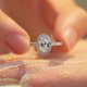 thumbnail image 3 of Anillo abierto elegante con microincrustaciones de circonita ovalada, ocho corazones y ocho flechas de imitación de moissanita para mujer con explosiones en vivo, 3 of 5