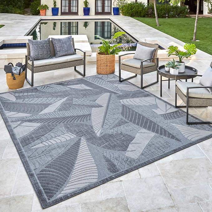 Elements Indoor/Outdoor Tilos Leaves Area Rug