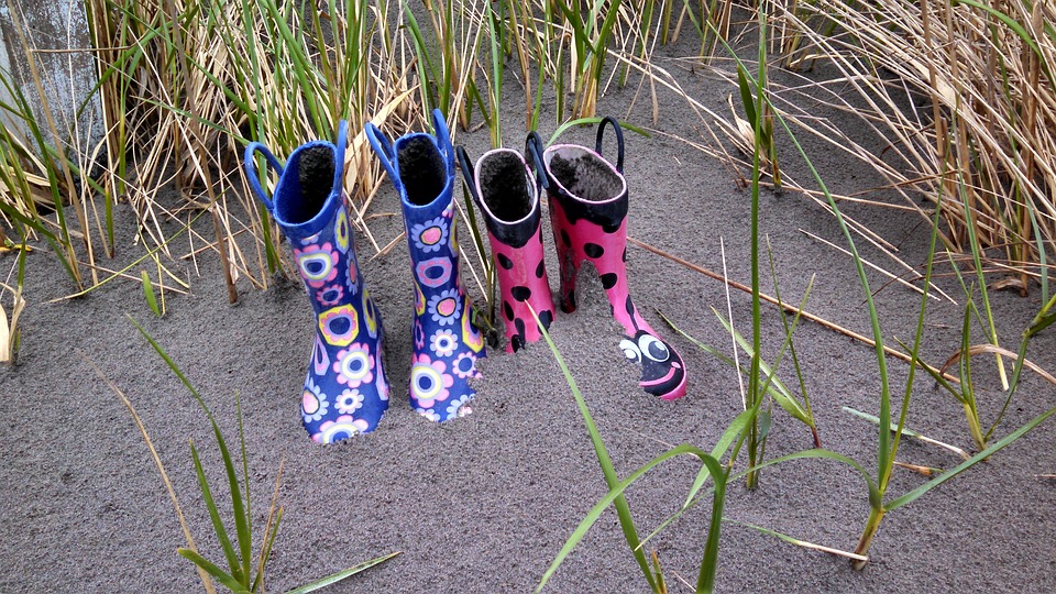 dune pink boots