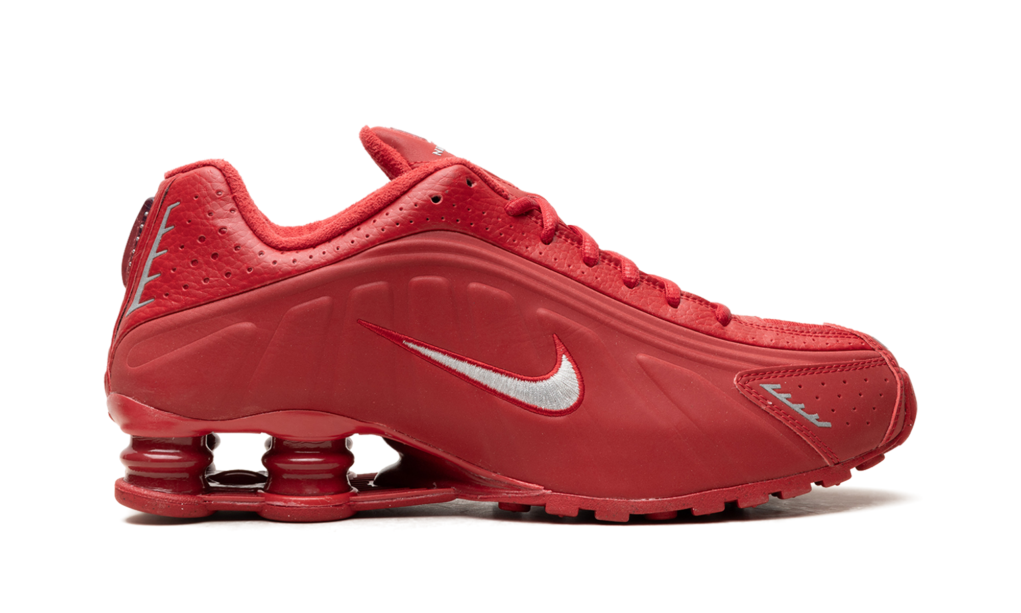 Shox R4 "Red White" IQ0608 687 de Stadium Goods 7