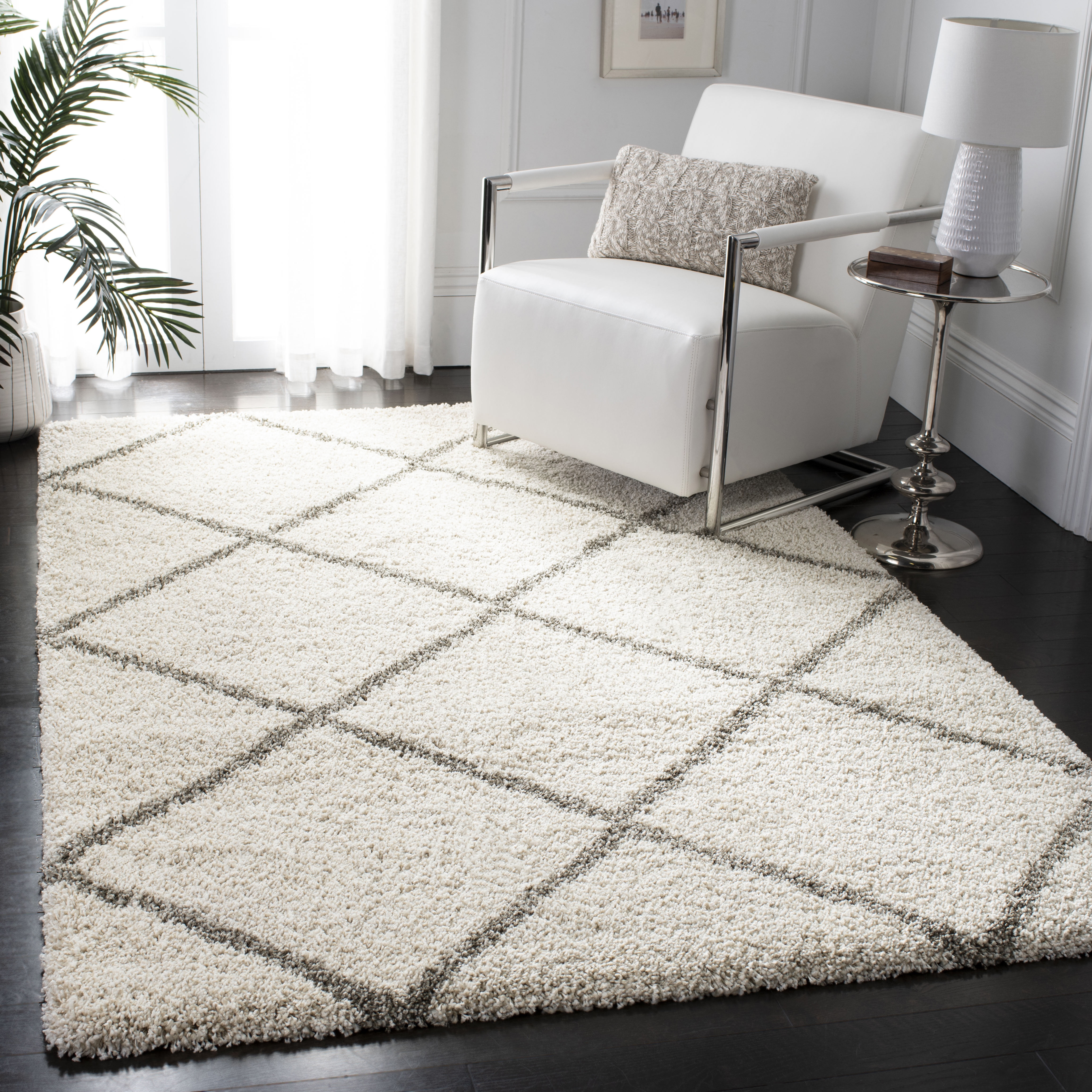SAFAVIEH Hudson Amias Plush Geometric Shag Area Rug, Ivory/Grey, 10' x 10' Square