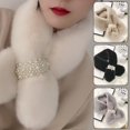 thumbnail image 2 of Bufanda cruzada de felpa suave con hebilla de perla para mujer, calentador de cuello cálido, elegante, cuello de piel de conejo falso, bufanda de redecilla para mujer, Invierno Fivean unisex, 2 of 2
