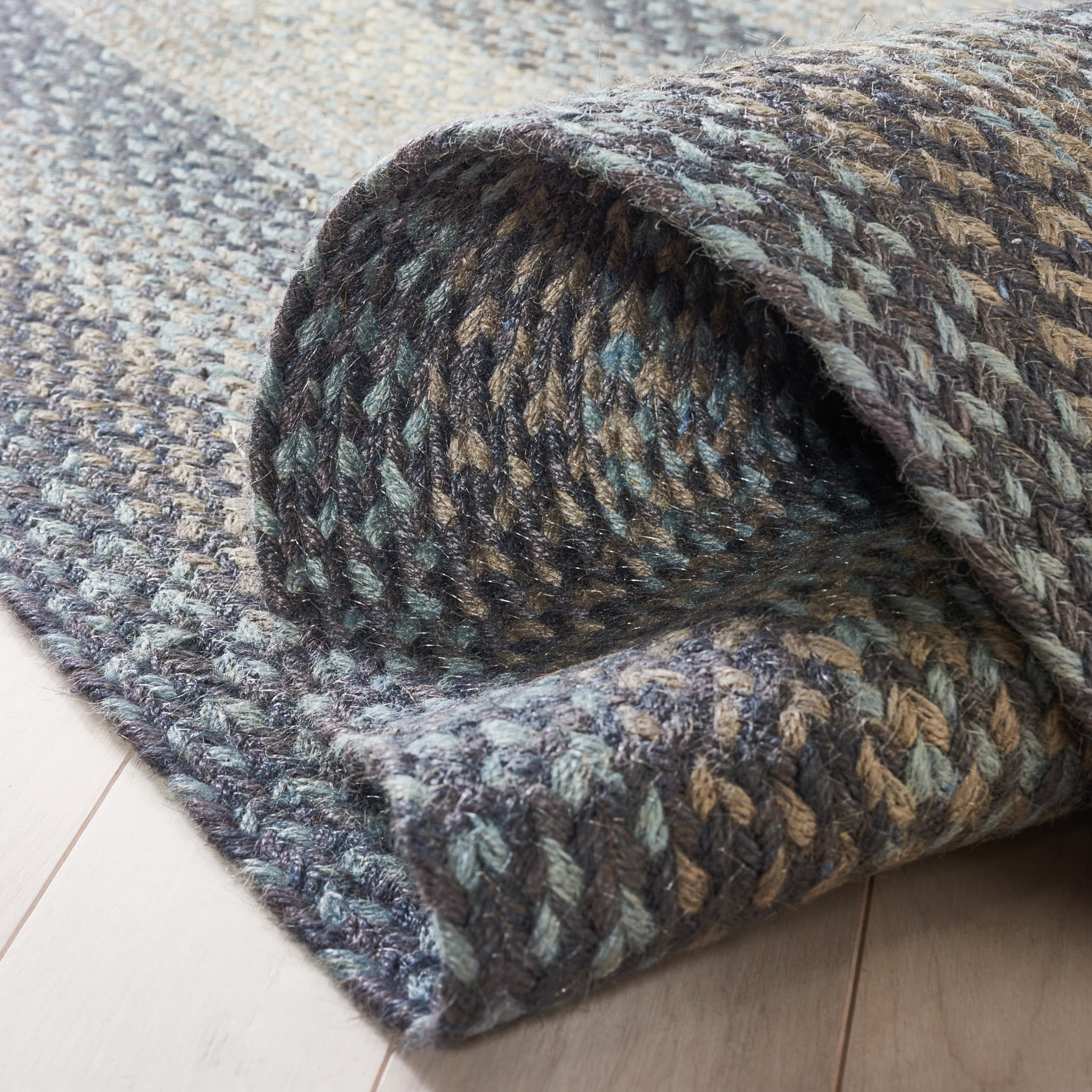 SAFAVIEH Braided Dorinda Bordered Reversible Area Rug, Gray/Blue, 6' x 6' Square