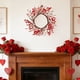 thumbnail image 1 of Corona Romántica con Forma de Corazón de Bayas Artificiales para San Valentín, Decoración de Puerta o Pared para El 14 de Febrero., 1 of 6