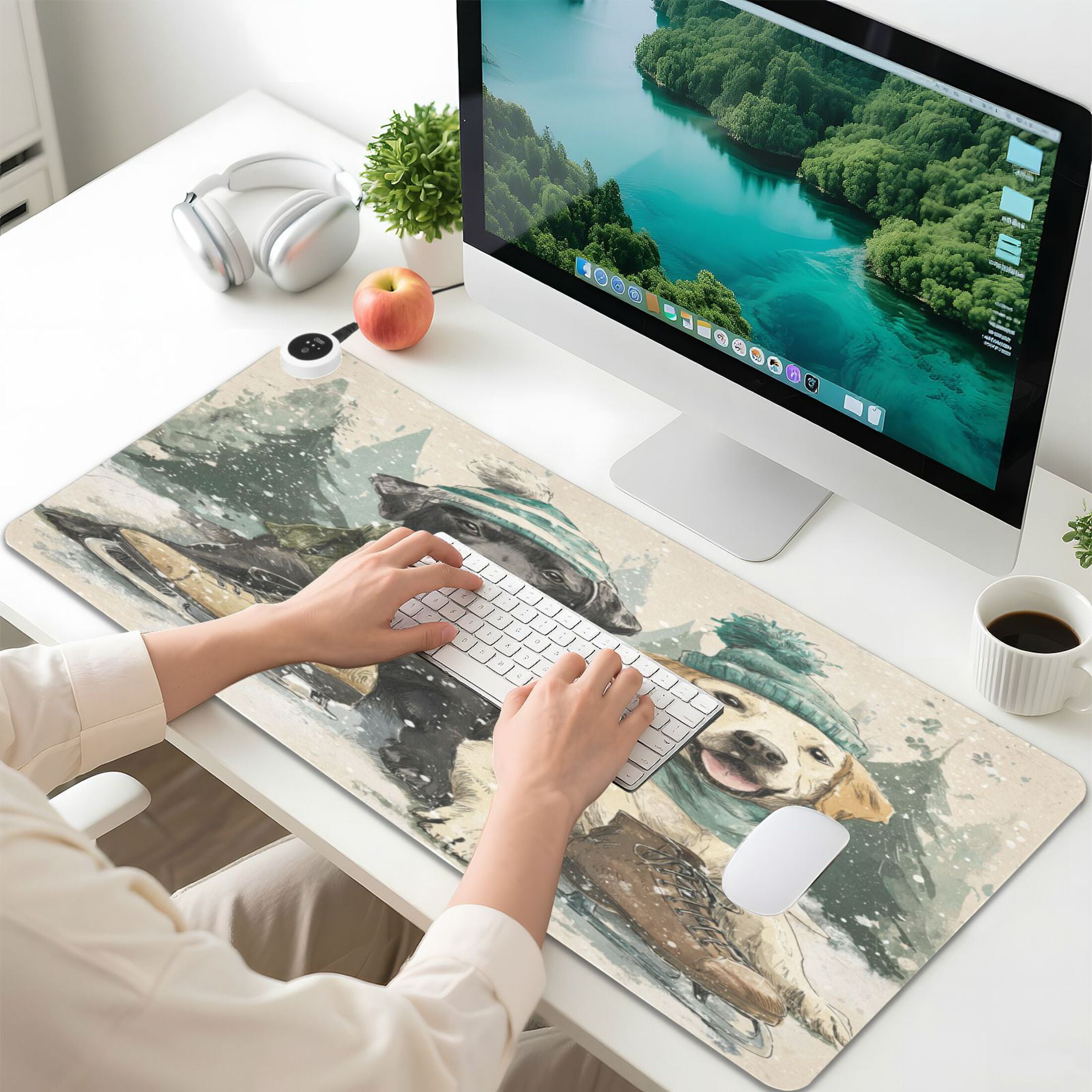 Wobogo Snow Labrador Heated Mouse Pad Extra-Large Desk Mat With 3 Heating Levels and 3-hour Auto Shut-Off Protection Ideal for Computer Keyboards Home Office Hand-warming Essential 31.5in × 13in
