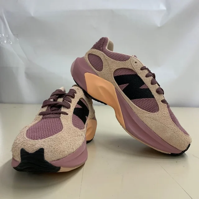 NEW BALANCE WRPD Runner Lifestyle Sneaker Men's Size US 9 D Black/Pink