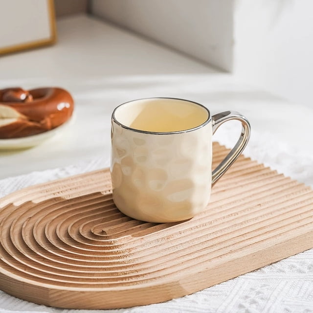 Elegante juego de tazas de cerámica con temática color crema: paquete de 4, perfecto for el desayuno o for uso en pareja, 400 ml cada una