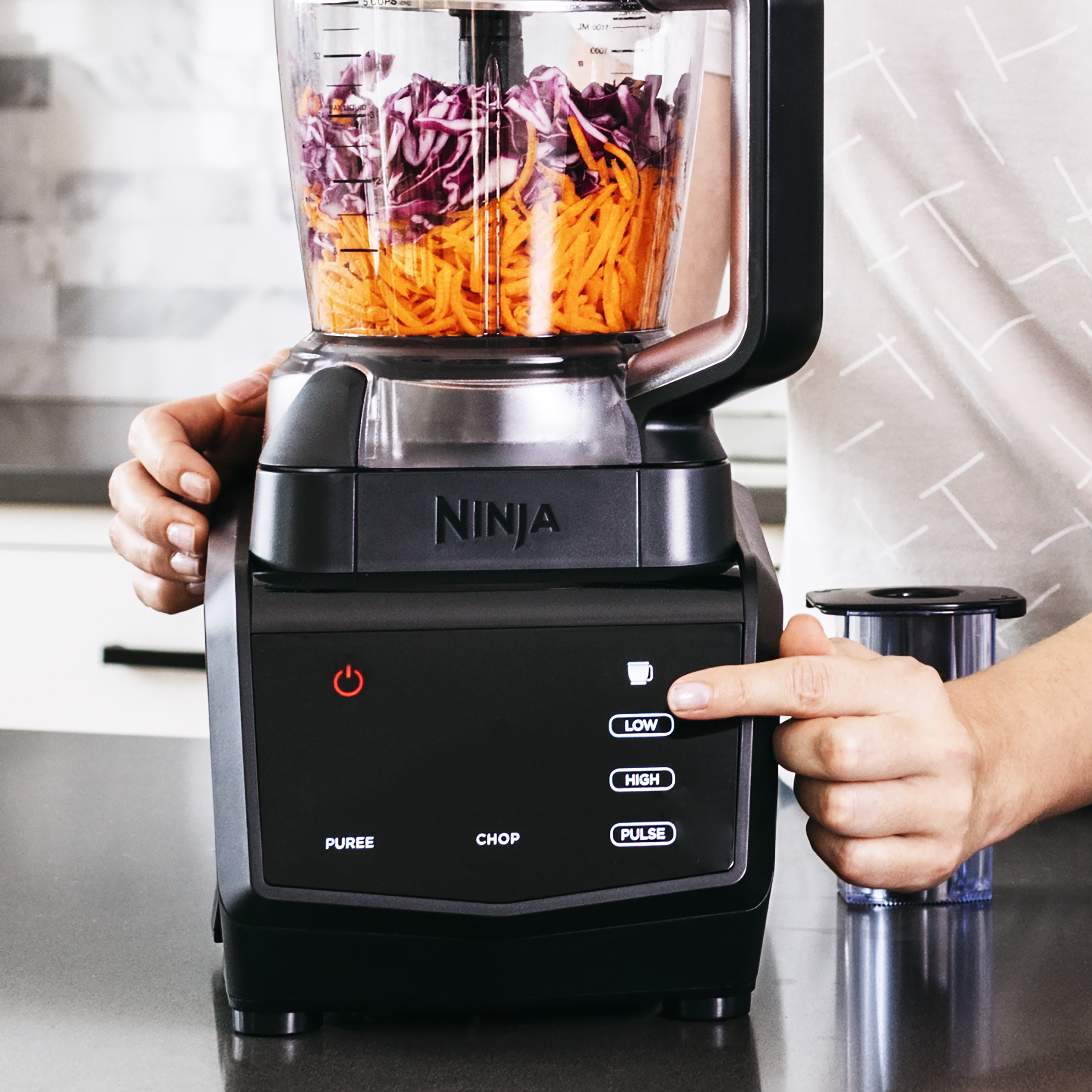 Ninja Smart Screen Blender Duo with FreshVac Technology