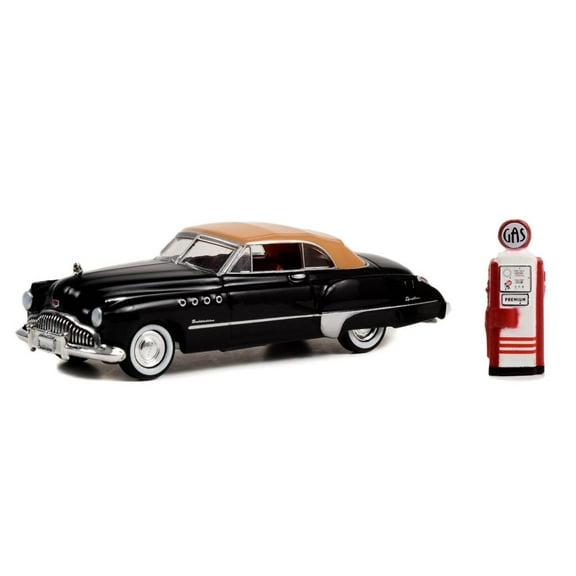 1949 Buick Roadmaster w/ Vintage Gas Pump, Black - Greenlight 97140A - 1/64 Scale Diecast Car