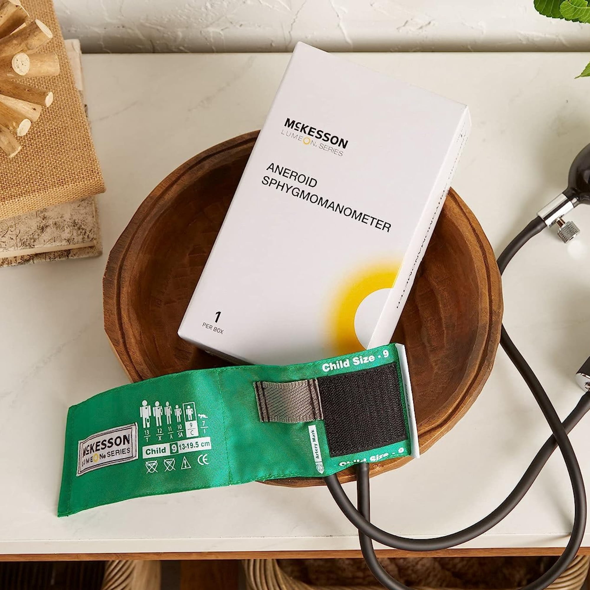 McKesson LUMEON Pediatric Cuff Arm Aneroid Sphygmomanometer Unit 2-Tubes Green 1 per Box